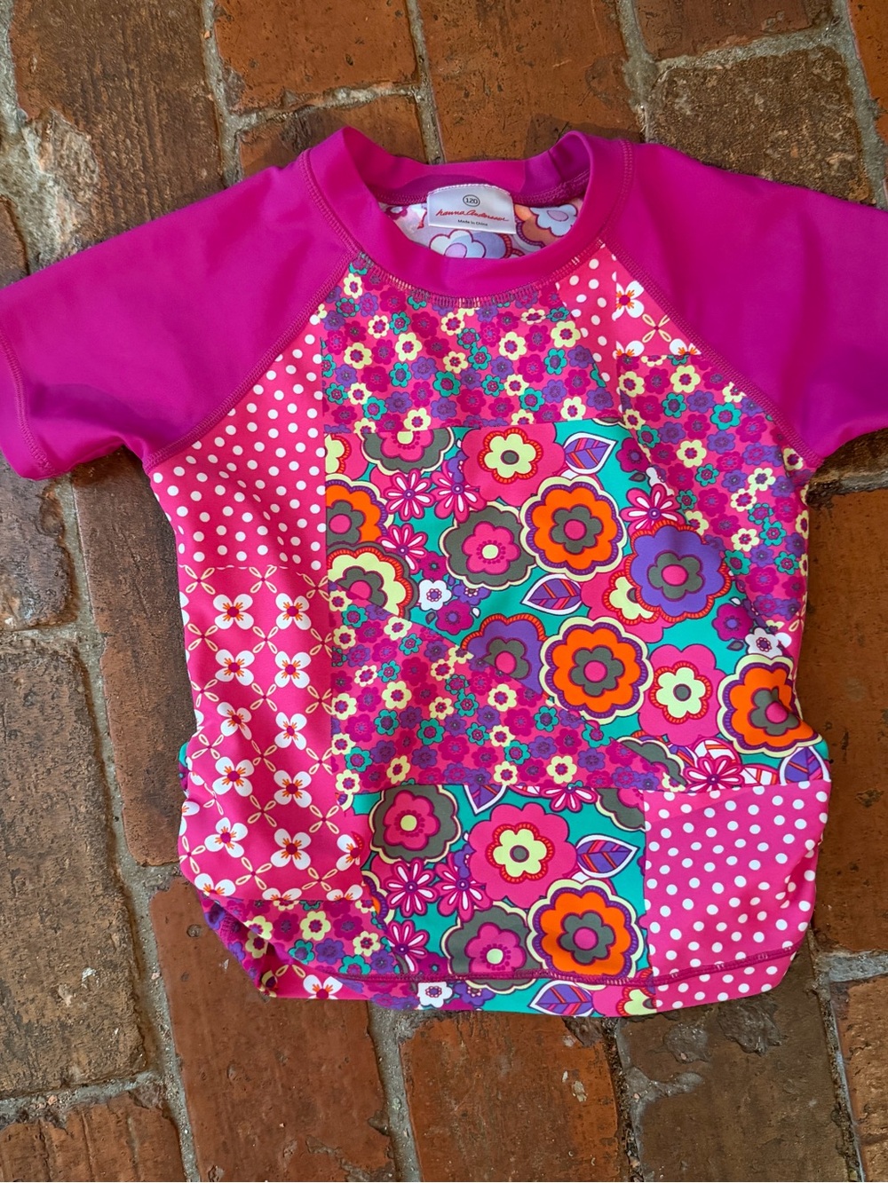 Hanna Andersson Girls' Patchwork Floral Short-Sleeve Rash Guard Shirt, Size 6/7